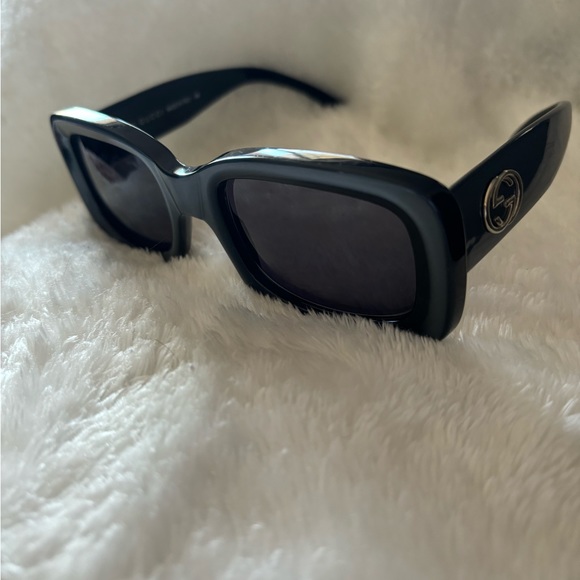 Gucci sunglasses - Picture 6 of 7